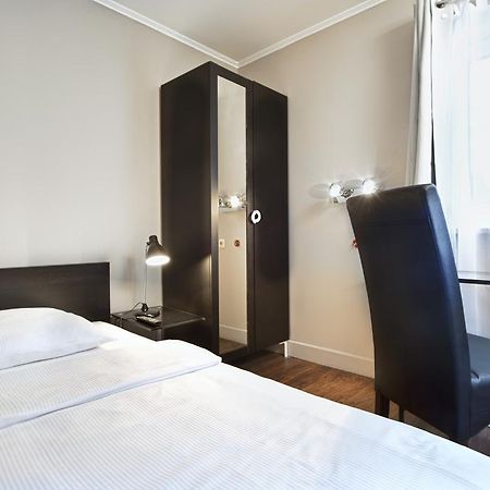 Hotel Munich North Neufahrn bei Freising Room photo